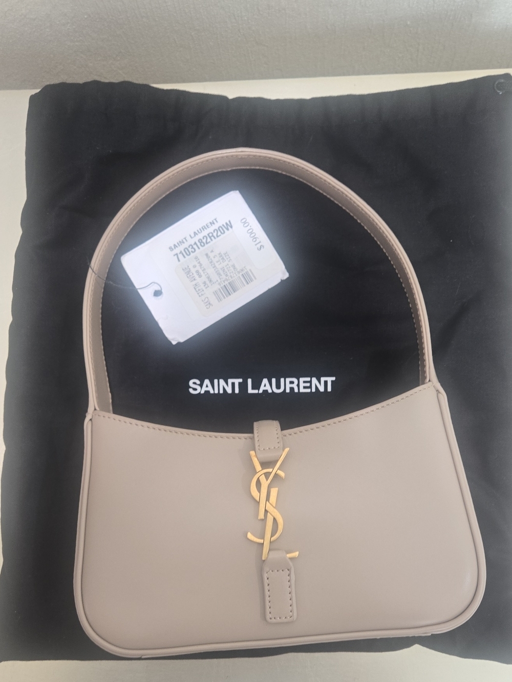 Saint LaurentLe 5 A 7 Mini Shoulder Bag in Smooth Leather - Picture 4 of 7